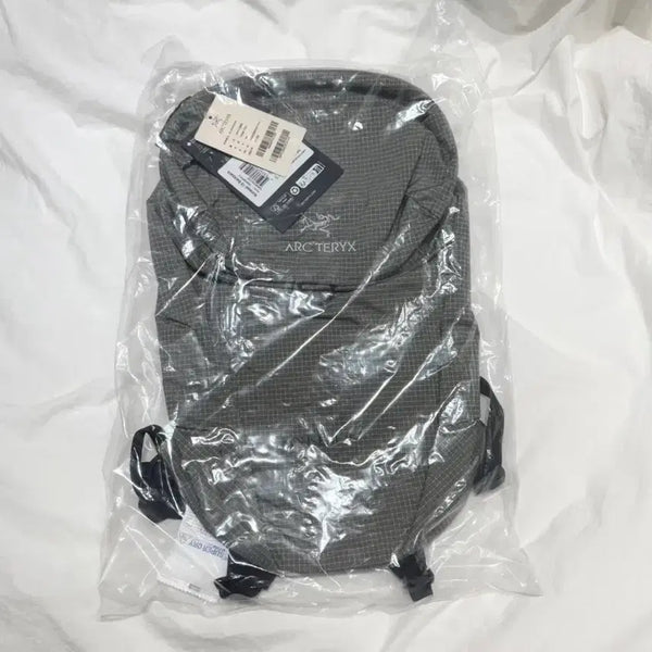 [BUNJANG] Arc'teryx Consil 15 Backpack Porridge New / 아크테릭스 컨실 15 백팩 포리지 새상품