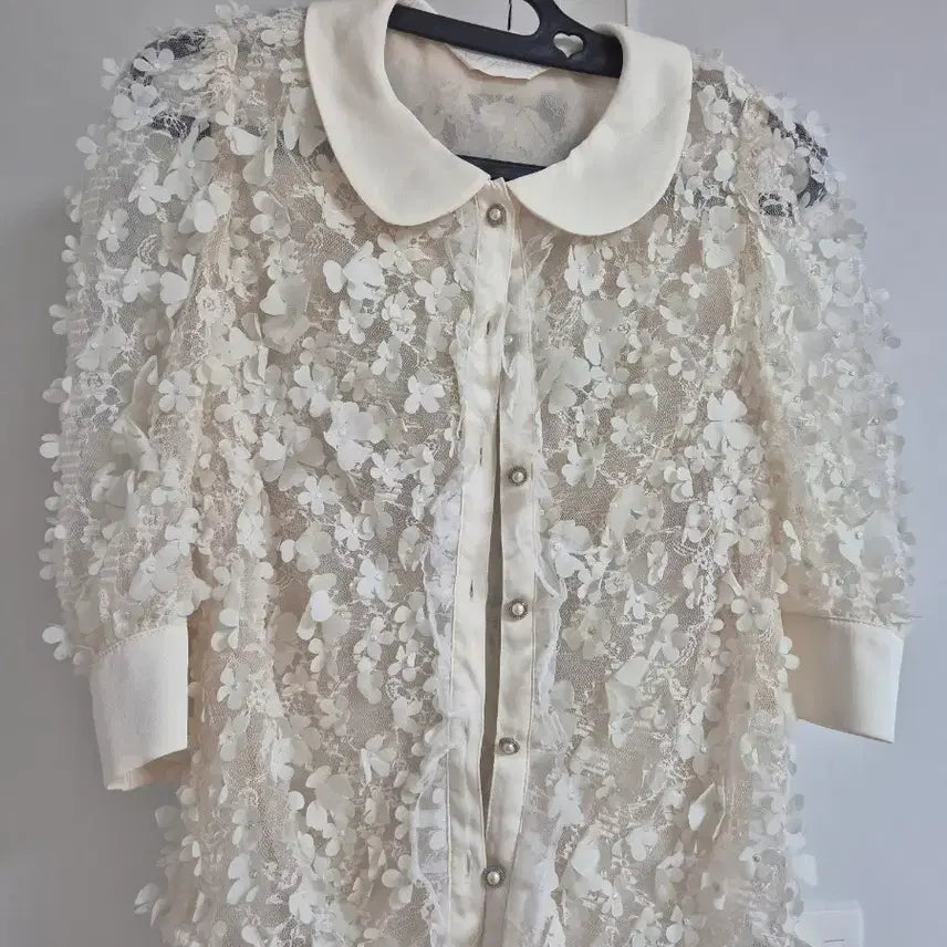 [BUNJANG] Not Your Rose Authentic Flower Blouse / 낫유어로즈 not your rose 정품 플라워 블라우스