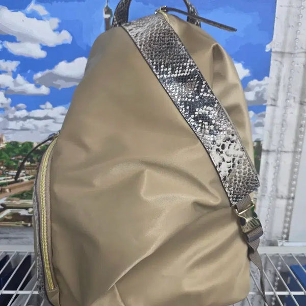 [BUNJANG] Modaprincipe Python Water-Repellent Nylon Backpack Gold GE79 / 모다프린치페 여성백팩 파이톤 발수 나일론 골드 GE79
