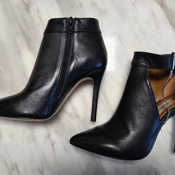 [BUNJANG] Valentino Side Cut-Out Chain Ankle Boots / 발렌티노 사이드 컷아웃 체인 앵글부츠