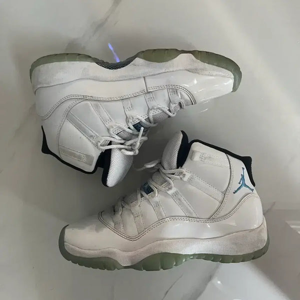 [BUNJANG] Air Jordan 11 Legend Blue Sneakers / 조던 11 레전드블루