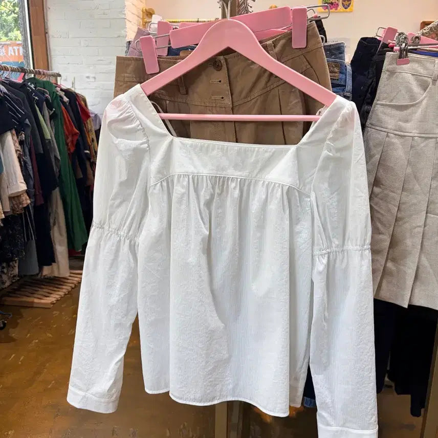 [BUNJANG] Lucky Marché White Puff Sleeve Square Neck Blouse / 럭키마르쉐 화이트 퍼프 소매 스퀘어넥 블라우스
