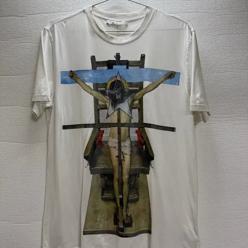 [BUNJANG] Givenchy Cruel Graphic Short Sleeve T-Shirt White / 지방시 크루셜 그래픽 반팔 티셔츠 화이트
