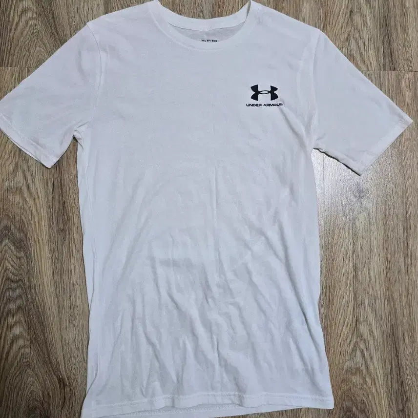 [BUNJANG] Under Armour Short Sleeve T-Shirt White / 언더아머 반팔티 흰색