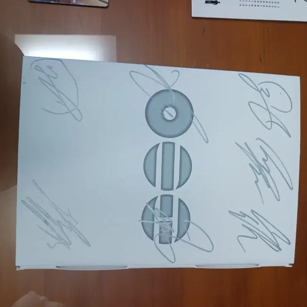 [BUNJANG] BTS Arirang Album All Members Autographed (Not For Sale) / BTS비매 아리랑 전멤 싸인 앨범