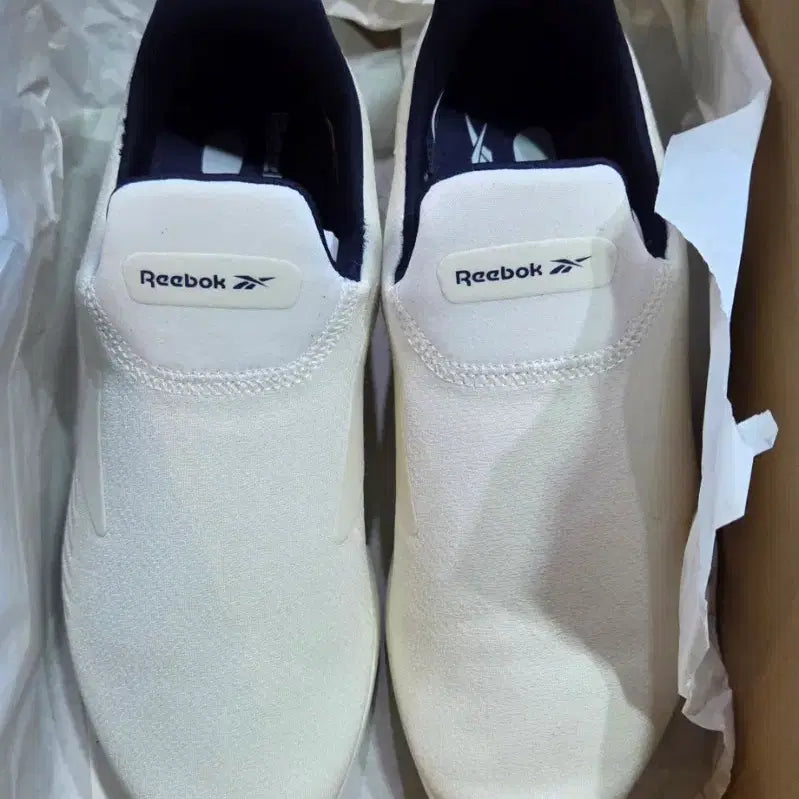 [BUNJANG] Reebok Pureboost Slip-on White Sneakers / 리복 퓨어부스트 슬립온 화이트