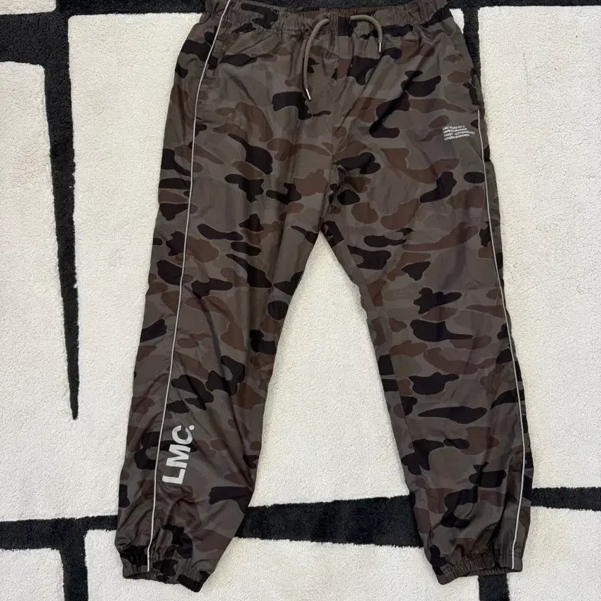 [BUNJANG] LMC Training Pants / LMC 트레이닝 팬츠