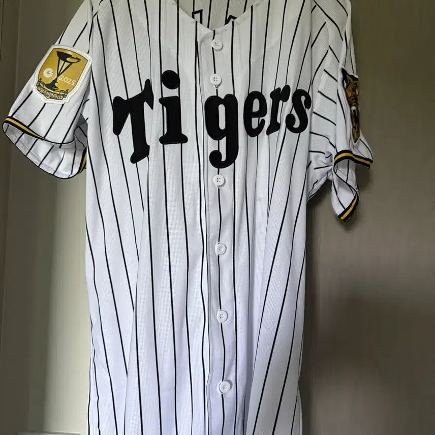 [BUNJANG] Hanshin Tigers Psyche Hiroto L Size Home Uniform / 한신타이거즈 사이키 히로토 마킹 L사이즈 홈 유니폼
