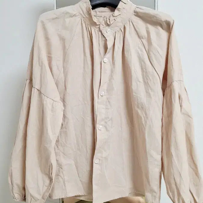 [BUNJANG] Doiconcern Beige Frill Blouse Size 55 / doiconcern 베이지 프릴 블라우스55