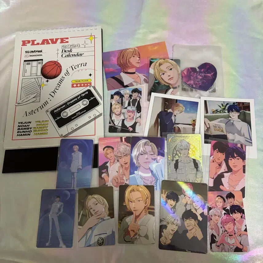 [BUNJANG] PLAVE Photocard Bundle Set (2024 Season's Greetings Calendar, Hoody POB, Album POB) / 플레이브 포토카드, 앨범특전, 후드티 포카특전, 2024시그 달력