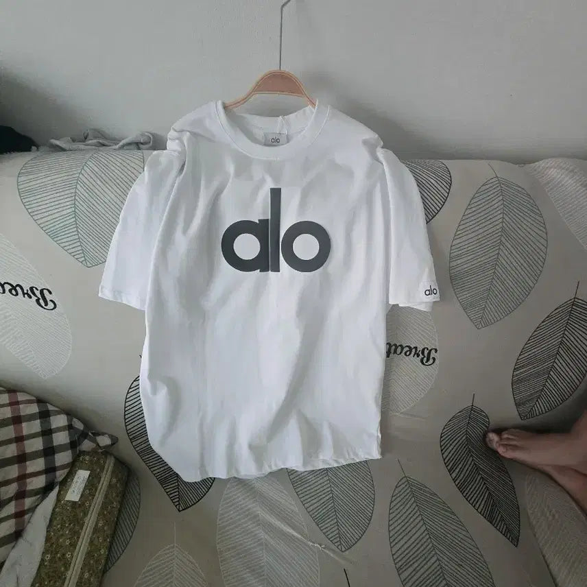 [BUNJANG] Alo Yoga Short Sleeve T-Shirt White / 알로 요가 반팔 티셔츠 화이트