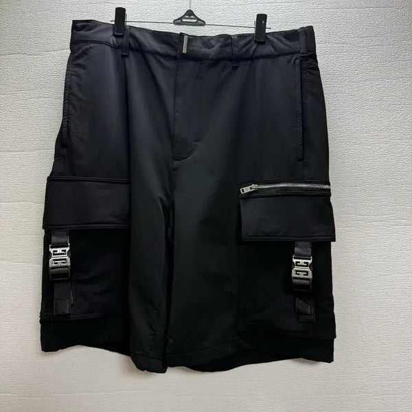 [BUNJANG] Givenchy 4G Buckle Cargo Shorts BM50YR13S / 지방시 4G 버클 카고 쇼츠 BM50YR13S (50)