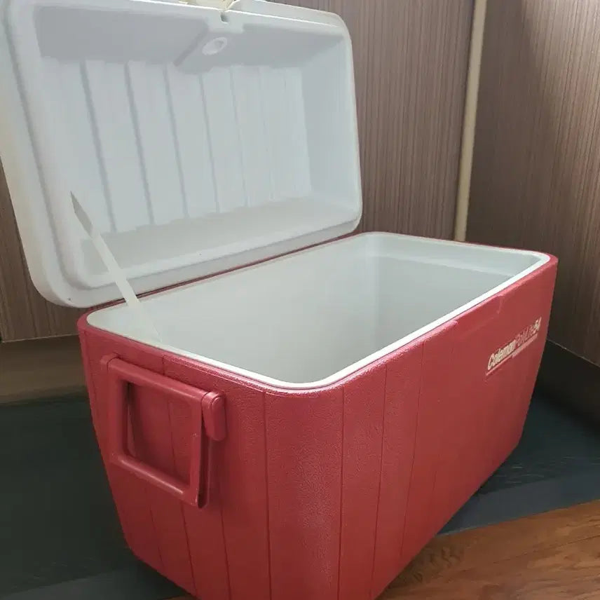 [BUNJANG] Coleman 50L Large Ice Chest / 콜맨대형50리터대 아이스박스 용량이 커서 캠핑시좋음 미니스피커2개 덤