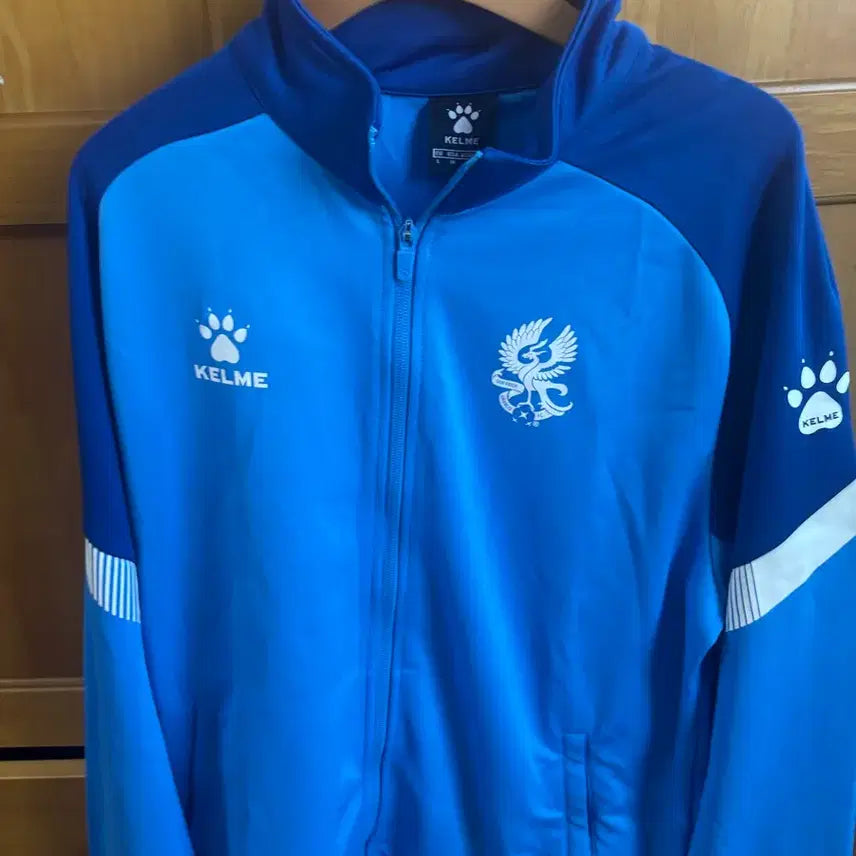 [BUNJANG] Gwangju FC Sky Blue Zip-Up Jacket by Kelme / 광주fc 하늘색 집업