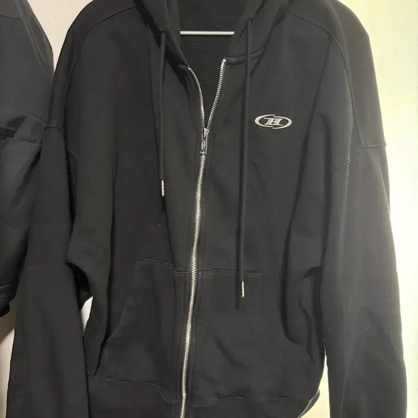 [BUNJANG] Born to Win Two-Way Hooded Zip-Up Size 1 / 본투윈 투웨이 후드집업 1사이즈