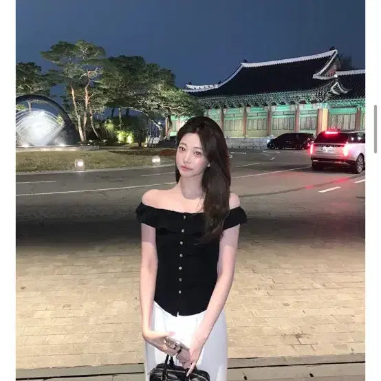 [BUNJANG] JENNIE O SHELLIE Frill Blouse Black S / 제니오 셸리 프릴 블라우스 블랙 S