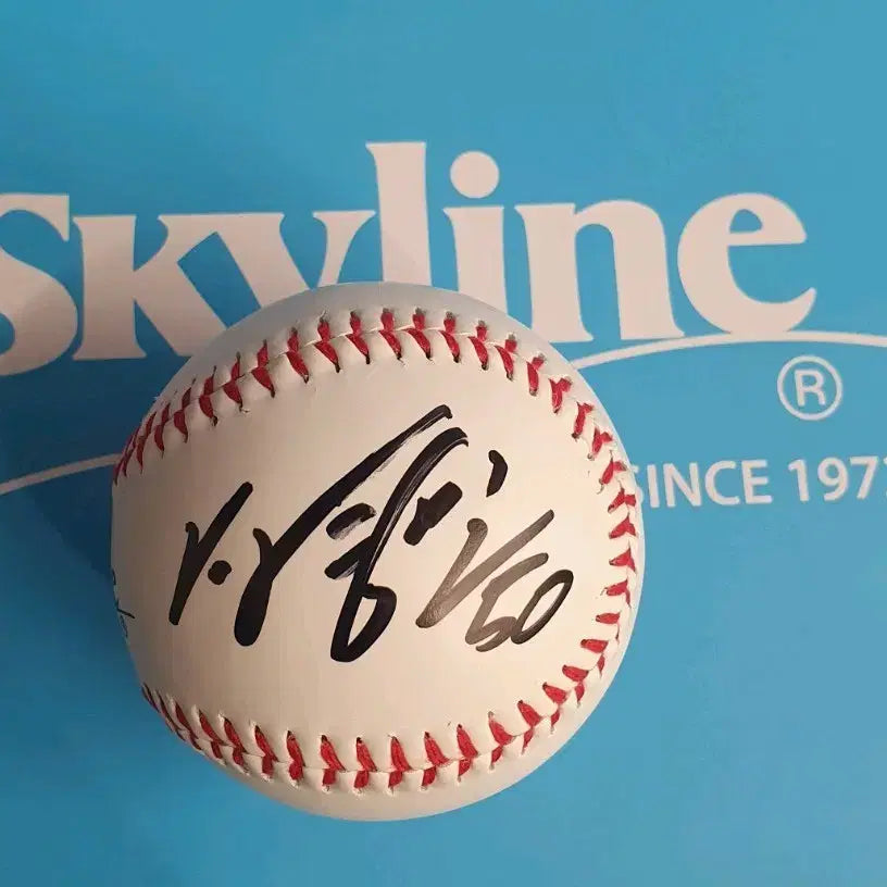 [BUNJANG] Ha Young-min Signed Baseball / 키움히어로즈 하영민 선수님 싸인볼 친필 싸인 야구공 스카이라인 키움