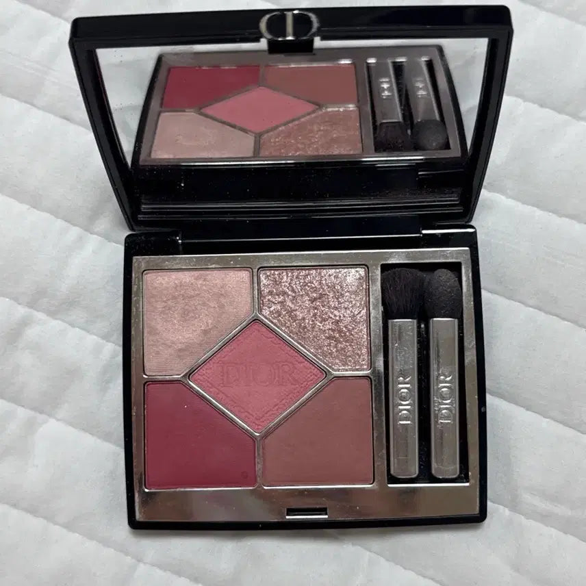 [BUNJANG] Dior Rosy Moutanbilis Eyeshadow Palette 823 / 디올 로사 무타빌리스 823