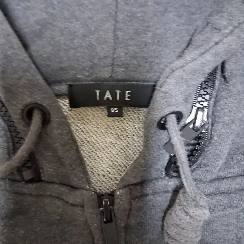 [BUNJANG] Tate Gray Hooded Zip-Up Hoodie / 테이트 후드 집업 그레이