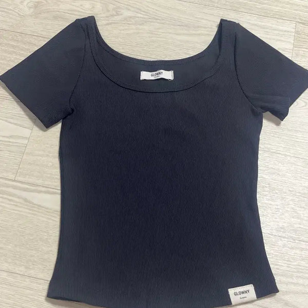 [BUNJANG] Glonny Classic Renewal One Size T-Shirt / 글로니 클래식 리뉴얼전 원사이즈 티셔츠