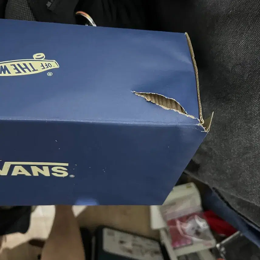 [BUNJANG] Vans Old Skool LX Pearlized Sneakers (Size 275) / 반스 펄라이즈드 Lx 올드스쿨 36