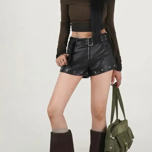 [BUNJANG] Leather Punching Shorts Belt Set - Black / 레더 펀칭 숏팬츠 벨트 세트 블랙