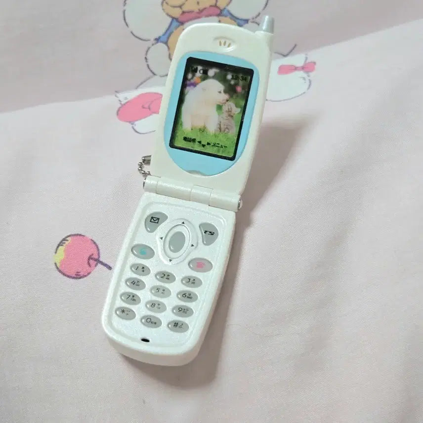 [BUNJANG] Toy Spirit Folder Phone Gacha White / 토이스피릿 폴더폰 가챠 휴대폰 핸드폰 화이트