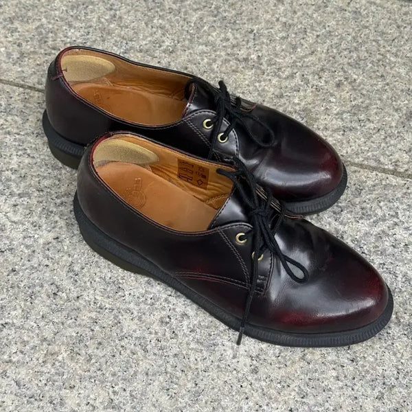 [BUNJANG] Dr. Martens Brook Cherry Red 2-Eye Shoes / 닥터 마틴 브룩 체리 레드