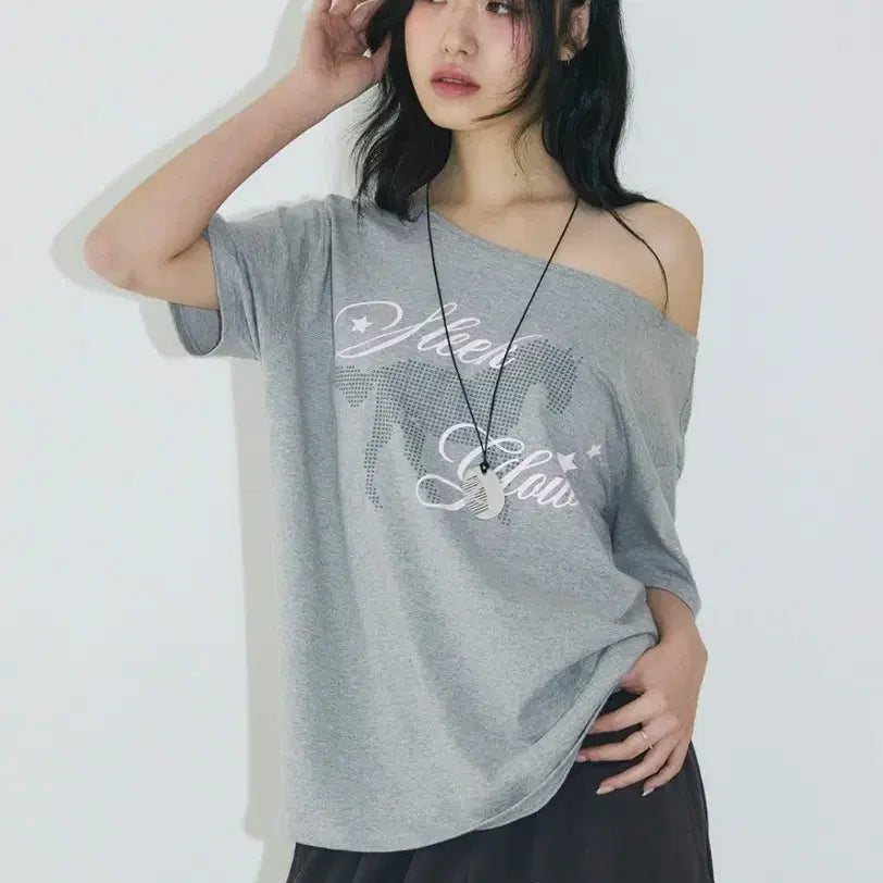 [BUNJANG] Sleek Glow Horse One Shoulder T-shirt (Gray) / (택O/7월까지만) 슬릭글로우 홀스 원숄더 티셔츠 반팔티 그레이