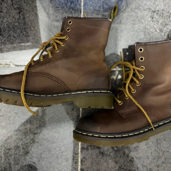[BUNJANG] Dr. Martens 8-Eye Walker Boots Brown / 닥터마틴 8홀 워커 브라운
