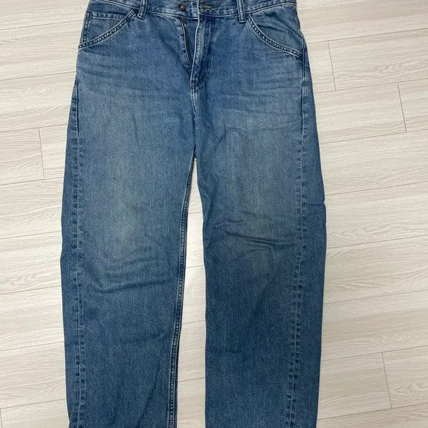 [BUNJANG] Uniqlo Straight Fit Jeans / 유니클로 스트레이트 청바지[32]