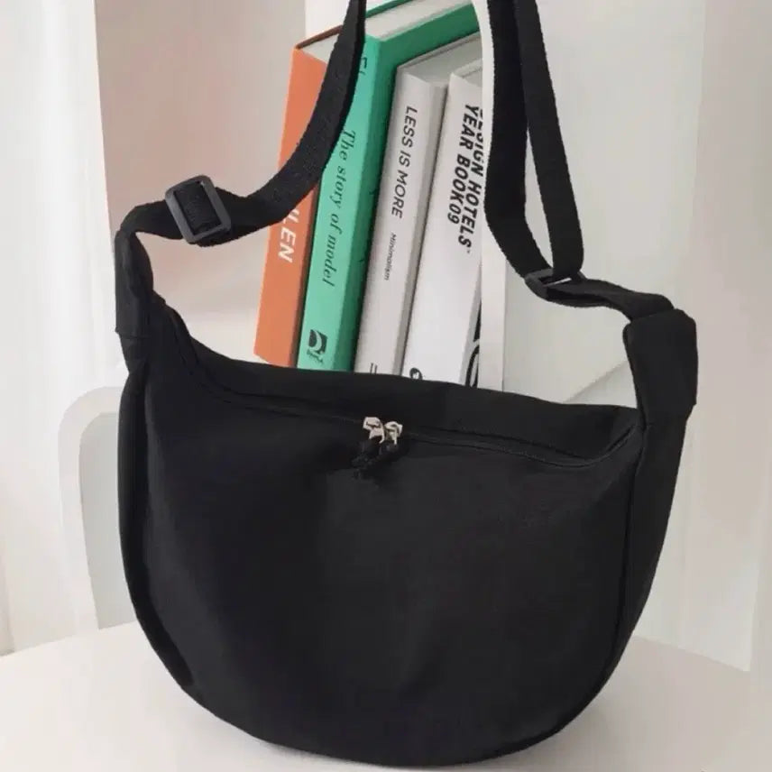 [BUNJANG] Black Crossbody Bag / 블랙 크로스백