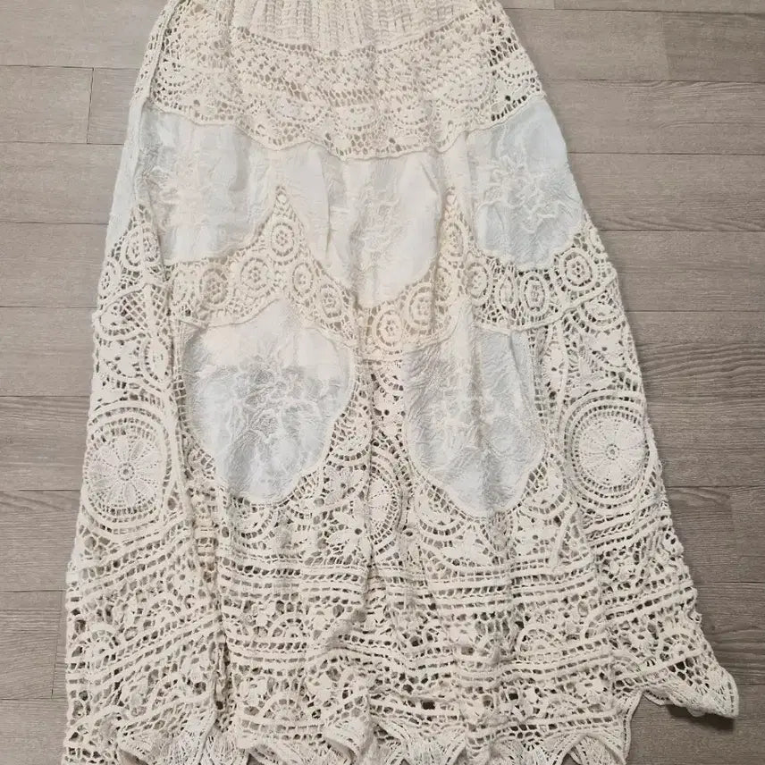 [BUNJANG] White Lace Long Skirt / 화이트 레이스 롱 스커트