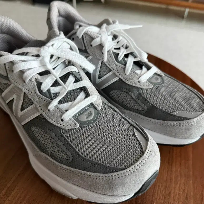 [BUNJANG] New Balance 990 v6 MGL6 US 8.5 / 뉴발란스 990 v6 MGL6 265 사이즈
