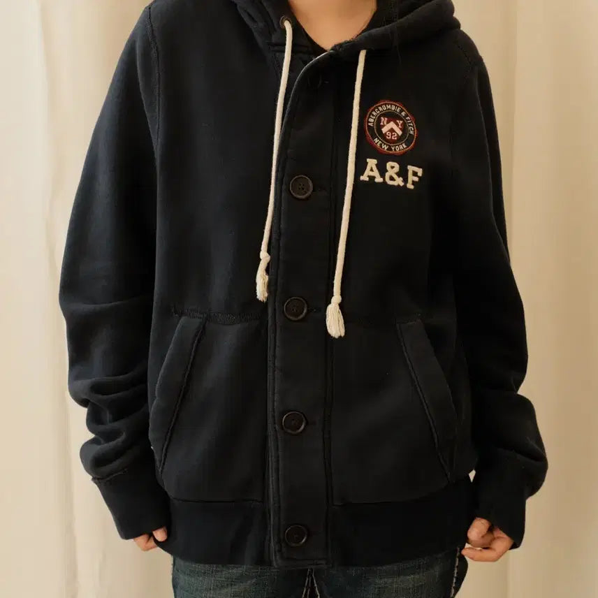 [BUNJANG] Abercrombie & Fitch Button Logo Hoodie / 아베크롬비 버튼 로고 후디