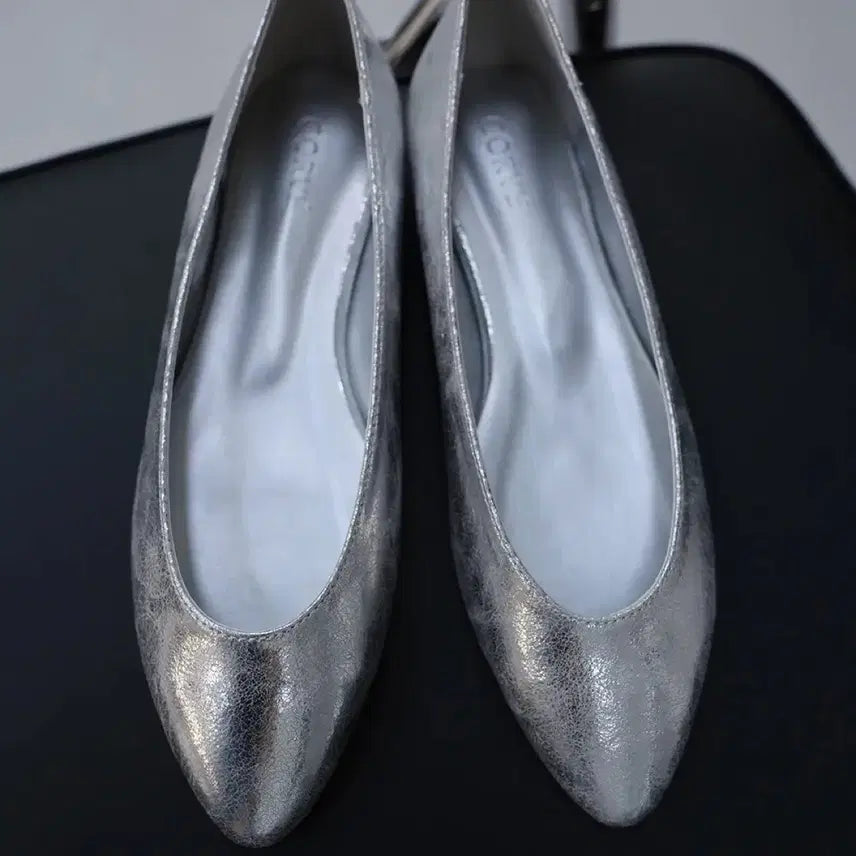 [BUNJANG] Corvet Astra Pointed Flat Shoes Silver 245 / 코르베 플랫슈즈 [아스트라 포인티드 플랫 silver 245]