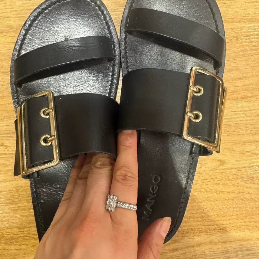 [BUNJANG] Mango Leather Sandals / 망고가죽샌들250