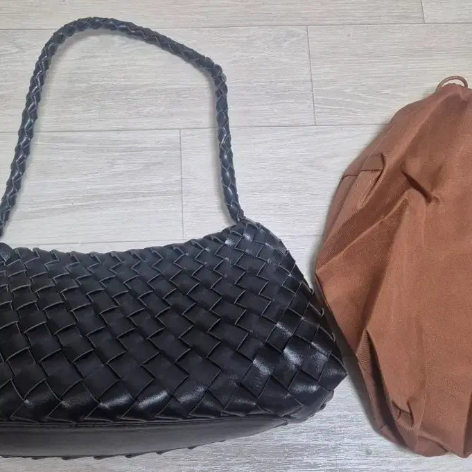 [BUNJANG] Vegan Leather Dragon Weave Bag - Black / (새상품) 드래곤 짜임백