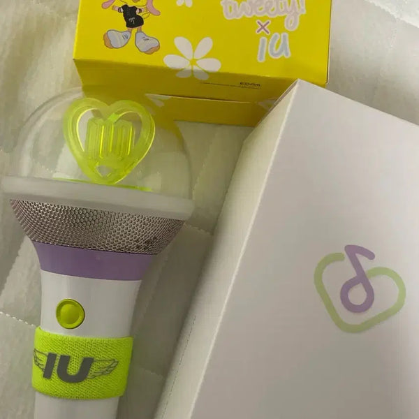 [BUNJANG] IU IU Light Stick Ver. 3 + Tweety Parts / 아이유 응원봉 아이크 Ver 3 +트위티 파츠