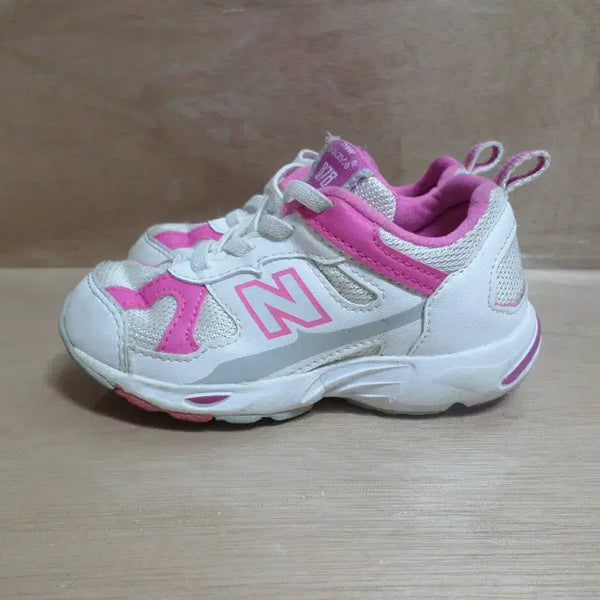 [BUNJANG] New Balance 878 Kids Junior Shoes / 후루룩구제2 130 뉴발란스 878 키즈 아동화 주니어 260712