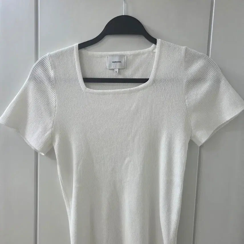 [BUNJANG] Montdol Ribbed Square Neck Short Sleeve Knit White / 몽돌 골지 스퀘어넥 반팔 니트 MDKT076 화이트 s