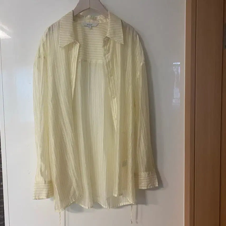 [BUNJANG] ON&ON Sheer Stripe Summer Shirt Blouse / 온앤온 25년 쉬어 시스루 스트라이프 썸머 여름 셔츠 블라우스 살안타