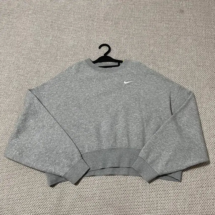 [BUNJANG] Nike Women's XS Fleece Cropped Sweatshirt / XS 나이키 여성 기모 크롭 맨투맨 B.7220