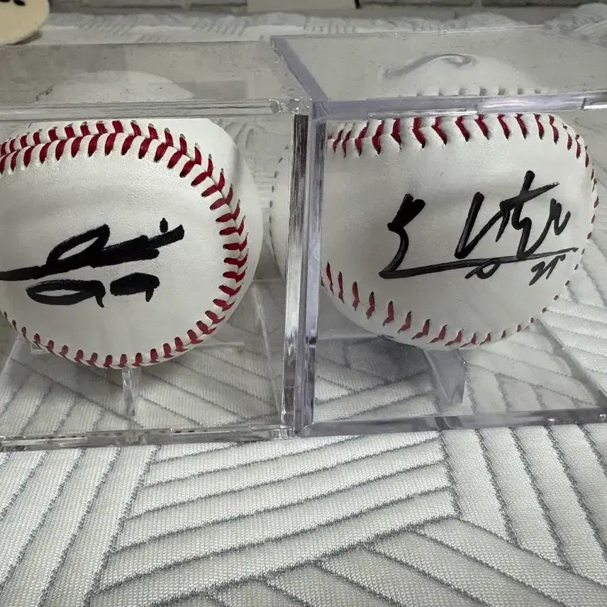 [BUNJANG] Ryoo Hyun-jin & Oh Seung-hwan Autographed Baseballs / 류현진,오승환 싸인볼 판매합니다
