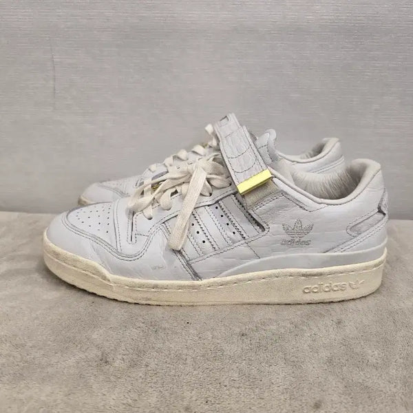 [BUNJANG] Adidas Forum 84 Low Premium Leather Sneakers / 아디다스 포럼 84 로우 프리미엄 레더 운동화 270