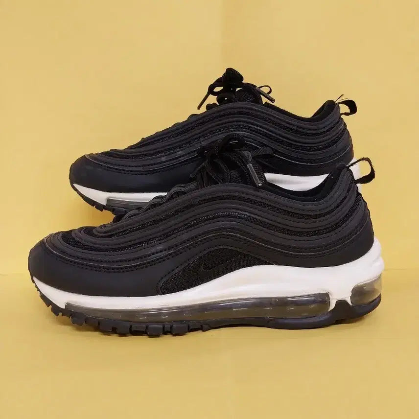 [BUNJANG] Nike Air Max 97 Women's Sneakers Black (240) / 여성 나이키 운동화 (240)