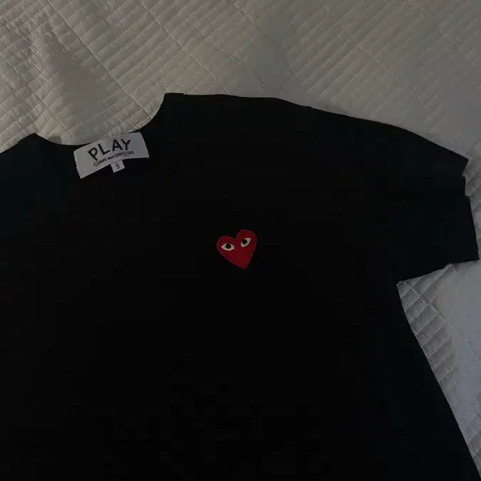 [BUNJANG] Comme des Garçons PLAY Black T-Shirt, Size S / 꼼데가르송 플레이 반팔티 블랙 S