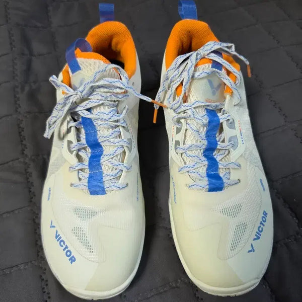 [BUNJANG] Badminton Set: Victor Shoes, Victor Racket, Yonex Backpack / 배드민턴화+라켓+가방 세트 팝니다. (콕+연습화 서비스)