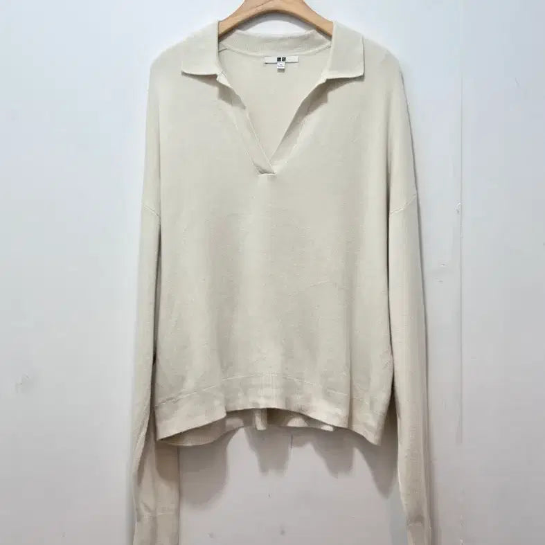 [BUNJANG] Uniqlo Beige Collar Knit Sweatshirt (Men's XL / Women's Free Size) / Uniqlo 유니클로 베이지 카라 니트 맨투맨 (남성XL, 여성Free)