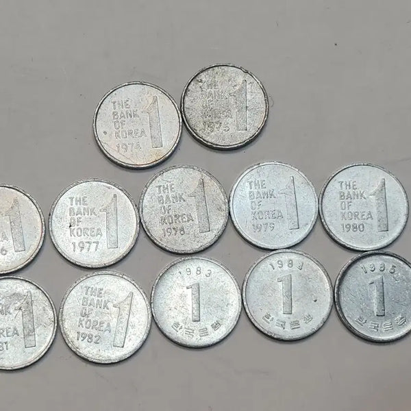 [BUNJANG] Bank of Korea 1 Won Coin Collection 1974-1985 / 한국은행 1원 동전 1974-1985년